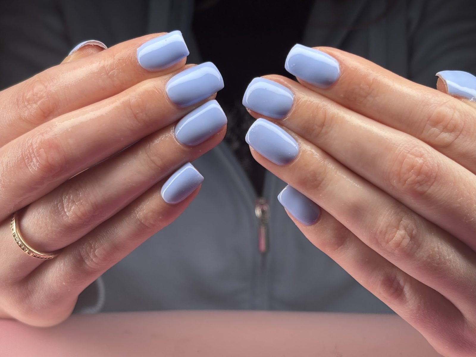 Vierkante nagels in lila